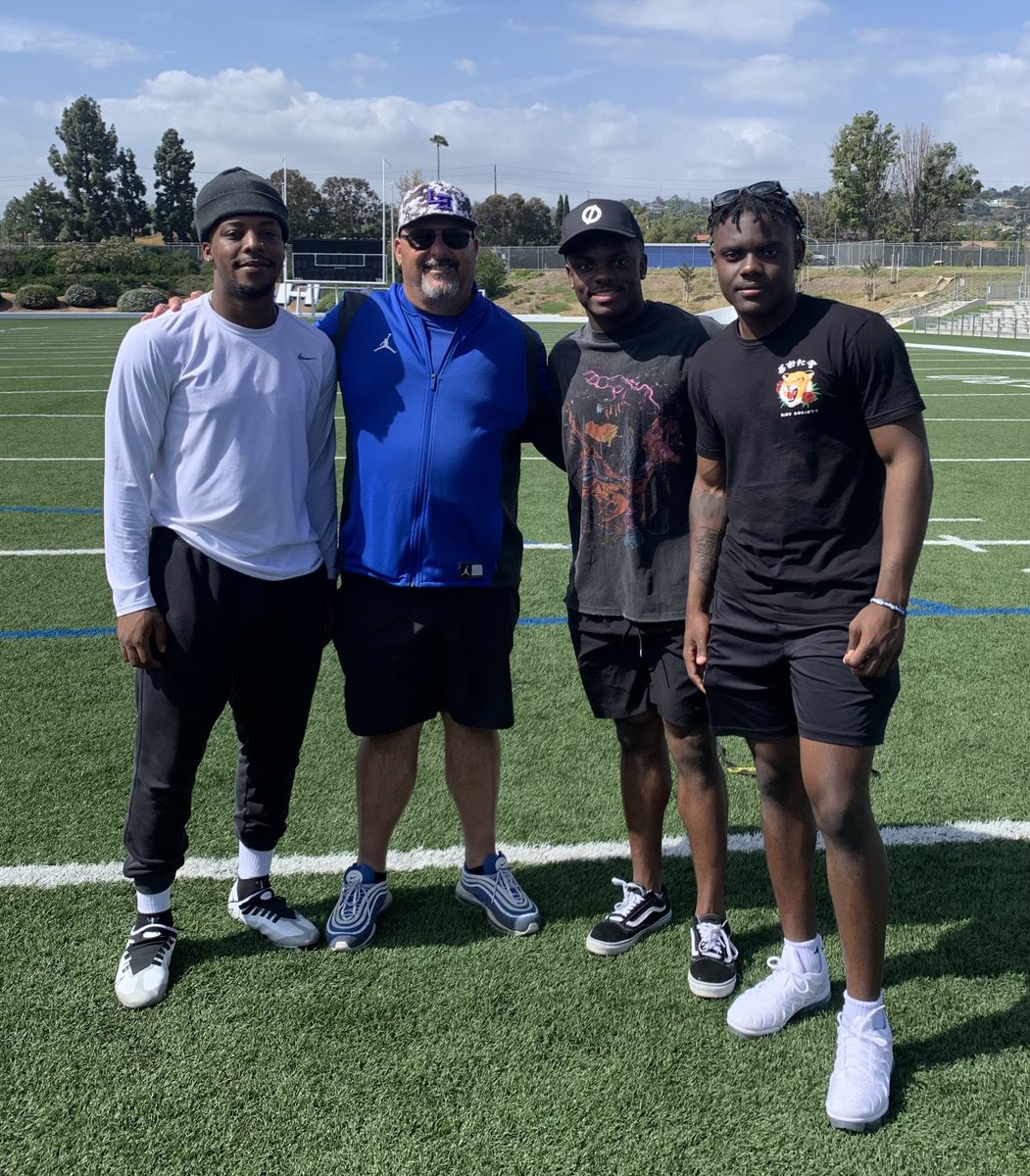Special guys right here! Love having Walter Payton award winner ⁦<a href="/EB3__/">Eric Barriere Jr</a>⁩  before heading to the ⁦<a href="/Broncos/">Denver Broncos</a>⁩ mini camp Thursday, ⁦<a href="/ClarkPhillips21/">Clark Phillips lll</a>⁩ the top ⁦<a href="/Pac12Football/">Pac12Football</a>⁩ ⁦<a href="/NFL/">NFL</a>⁩ ‘23 prospect home with ⁦<a href="/brycephillipsbp/">Bryce Phillips</a>⁩ ⁦<a href="/TSUTigersFB/">Tennessee State Football</a>⁩