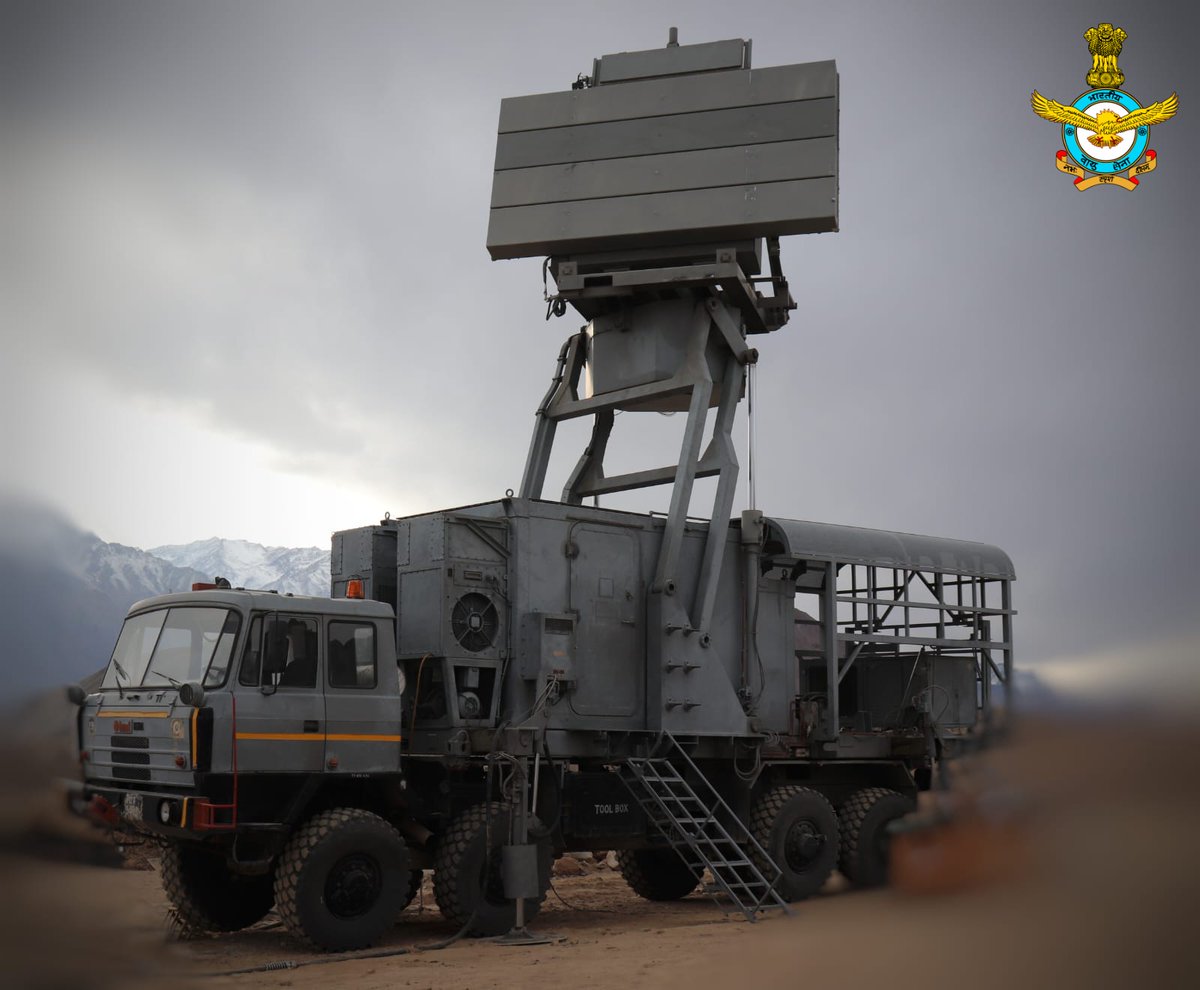 The Rohini radar is an indigenously developed 3D medium range mobile surveillance radar of #IAF.

Developed by <a href="/DRDO_India/">DRDO</a>, it can detect and track aerial targets even under hostile EW operational environment.
#IAFCapabilities
#सक्षमभारतीयवायुसेना
