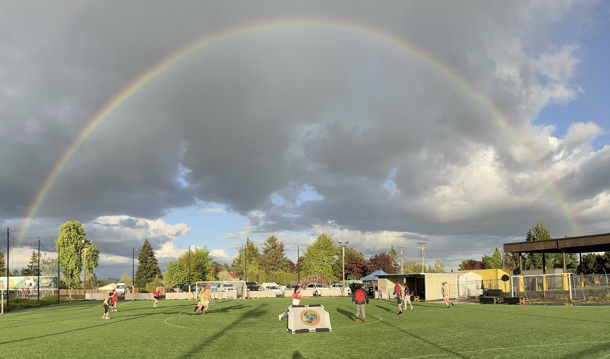 ACCV_SheFlies's tweet photo. You could be out here training in the liquid sunshine! #OregonSpring #SheFlies #EllaVuela 🐦 https://t.co/FccEVtApPu