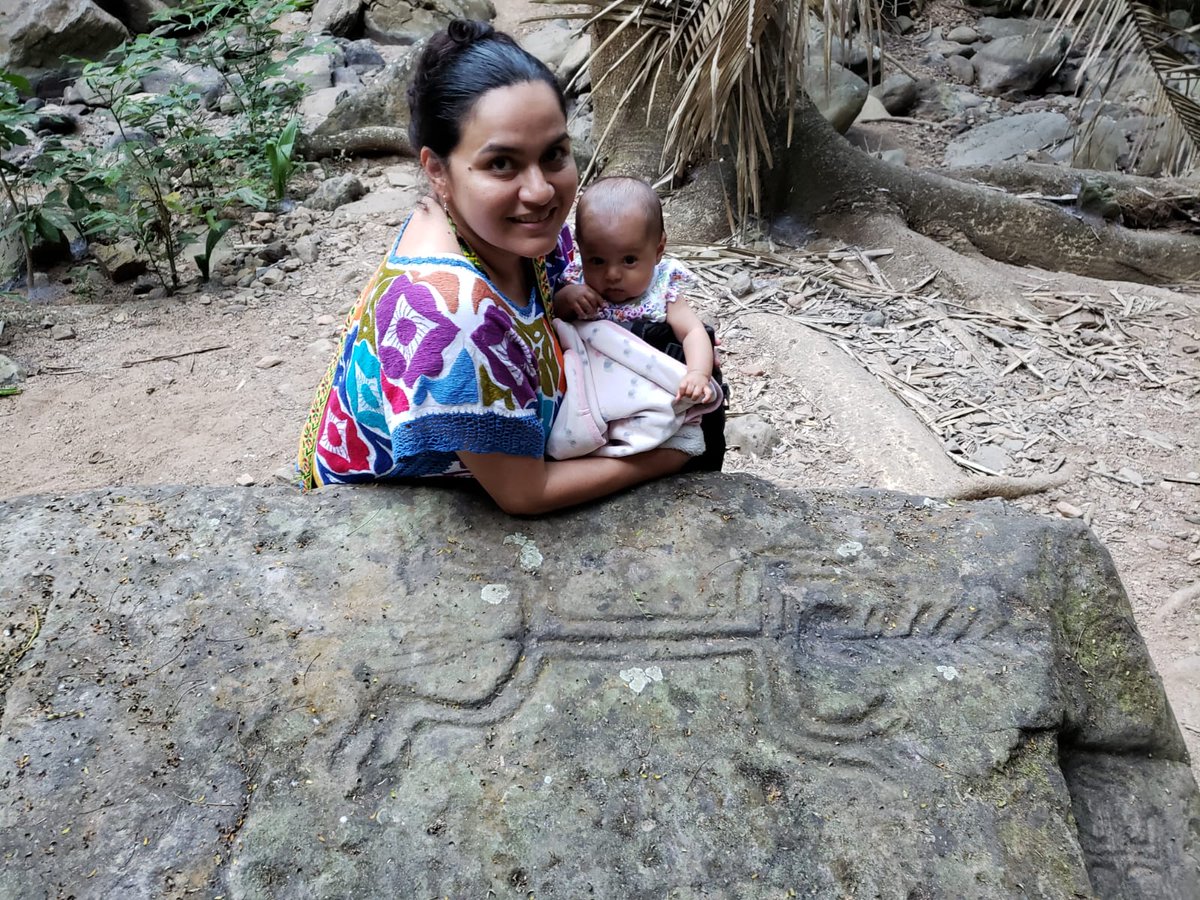 wixalinga's tweet photo. Feliz día de las madres en México. Mi primero. Hay que aprovechar IRL al máximo. Mira...un #NFT original. Tallado en piedra en el BLOCKCHAIN de la humanidad. Comunidad prehispánica. https://t.co/9UwlCPDt6E