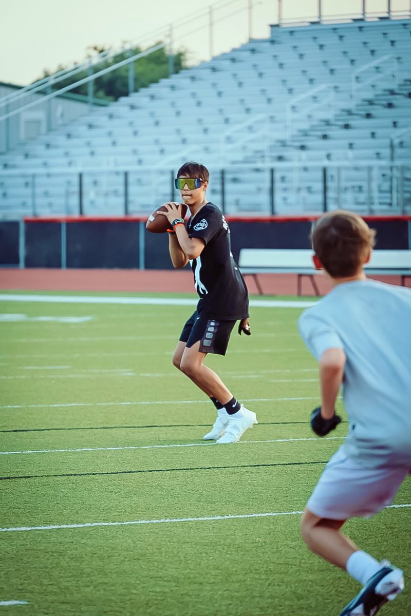 <a href="/LucasDavisQB1/">Lucas Davis</a> getting some extra work in-preparing for his 8th grade year. <a href="/EatonEagleFB/">Eaton Eagle Football</a> <a href="/RareBreedElite/">Rare Breed Elite</a> <a href="/TrentShelton/">Trent Shelton</a> <a href="/AdamsMSLions/">Adams Lions Athletics</a> <a href="/BrandonMac29/">Brandon McCollough</a> #RBE #BCT #QB1 #classof2027