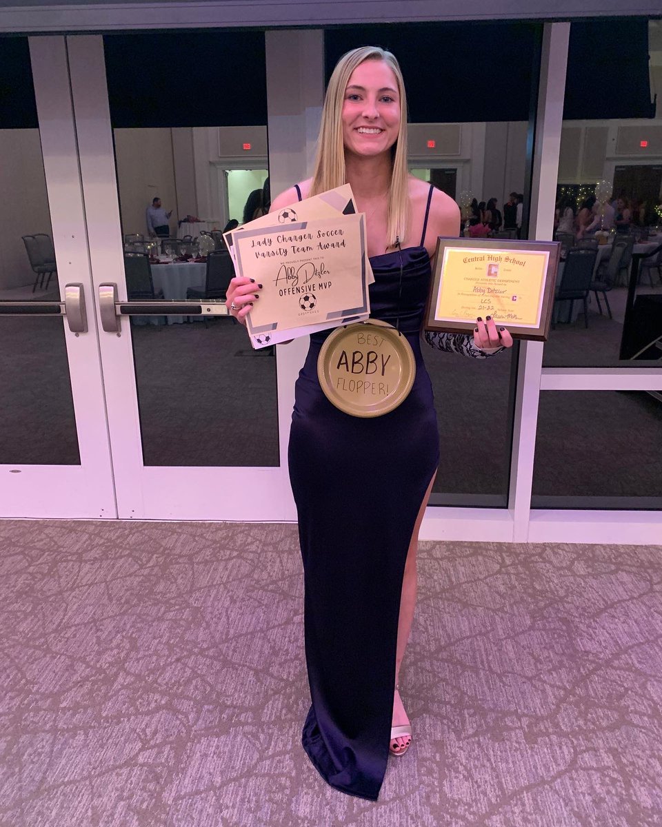 AbbyDitzler's tweet photo. Final goodbyes to HS soccer but very grateful to end my senior year as Offensive MVP for my team, 1st team All District and Academic All State!And ofc my "best flopper "gold plate award 😎 Its been a great 4 yrs on LCS varsity and going to miss my coaches and teammates so much! https://t.co/wS5nD3kbiR