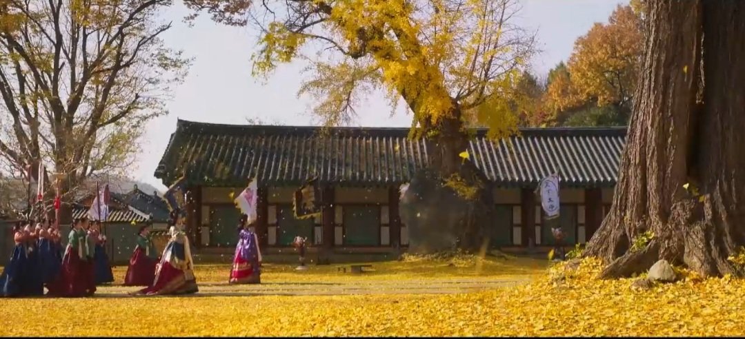 Aditiya_renee's tweet photo. I know I sound like a broken record but this show, the cinematography is 😘😘😘😍😍😍❤️ #redsingleheart #BloodyHeartEp4 #KangHanna #LeeJoon #JangHyuk #LeeTaeRi https://t.co/4yg589f4Cp