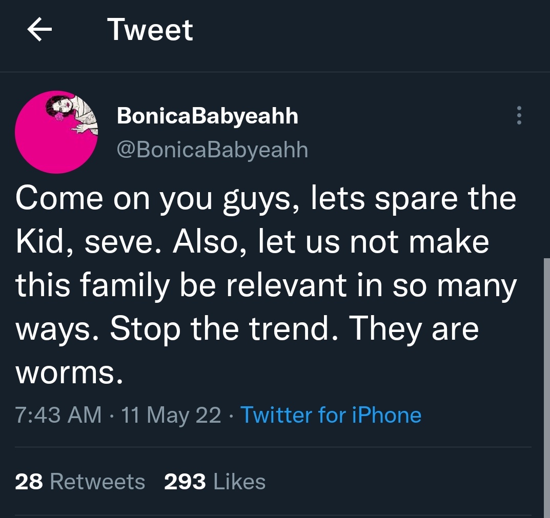 cherishername's tweet photo. Seve is trending and many people are blaming kakampinks for dragging the kid into this. 

but the these are the tweets from the kakampinks, demanding people to spare the kid from this.

Kasama po ang bata sa ating mga ipinaglalaban 🌷 https://t.co/Pw0sYU1Hlg