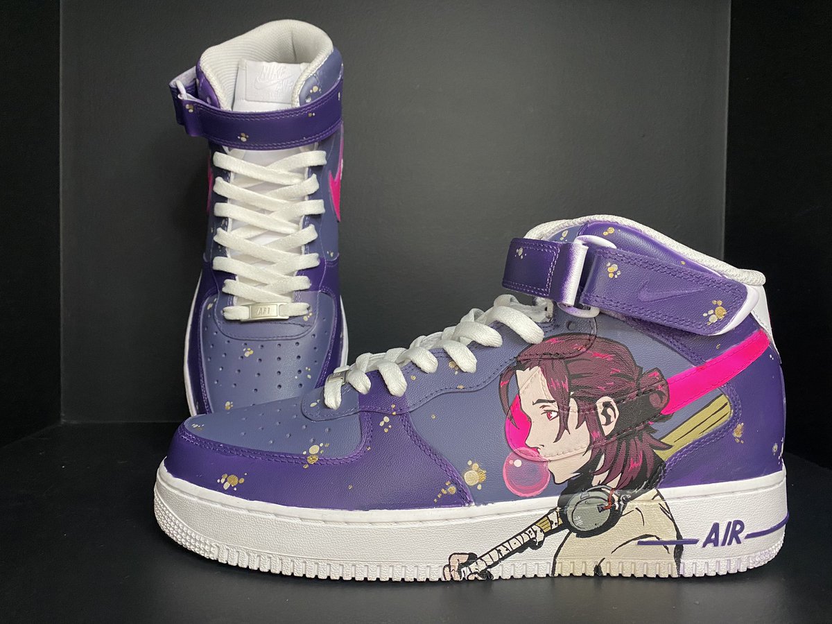 Sonz1_'s tweet photo. @Cherryd_1and I just finished this @AzukiOfficial shoe for a client yesterday 😳… sucks what’s going on but the shoe came out fresh…
#Azuki #NFTshoes #AF1 #Sonz1 #cherryd #getyourcustomshoes https://t.co/kyFcFtZhHM
