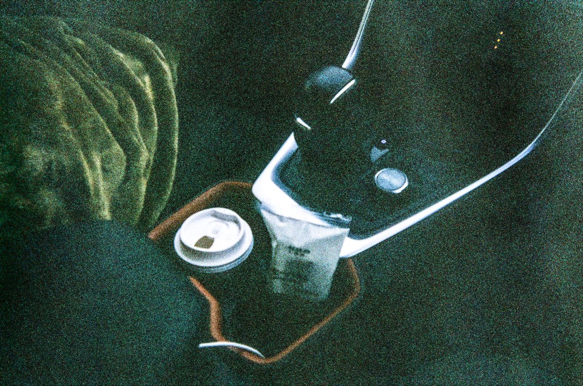 create_ochazuke's tweet photo. 写ルンですは難しいね。
 #写真  #写ルンです #フィルム https://t.co/cU3DSESOYF