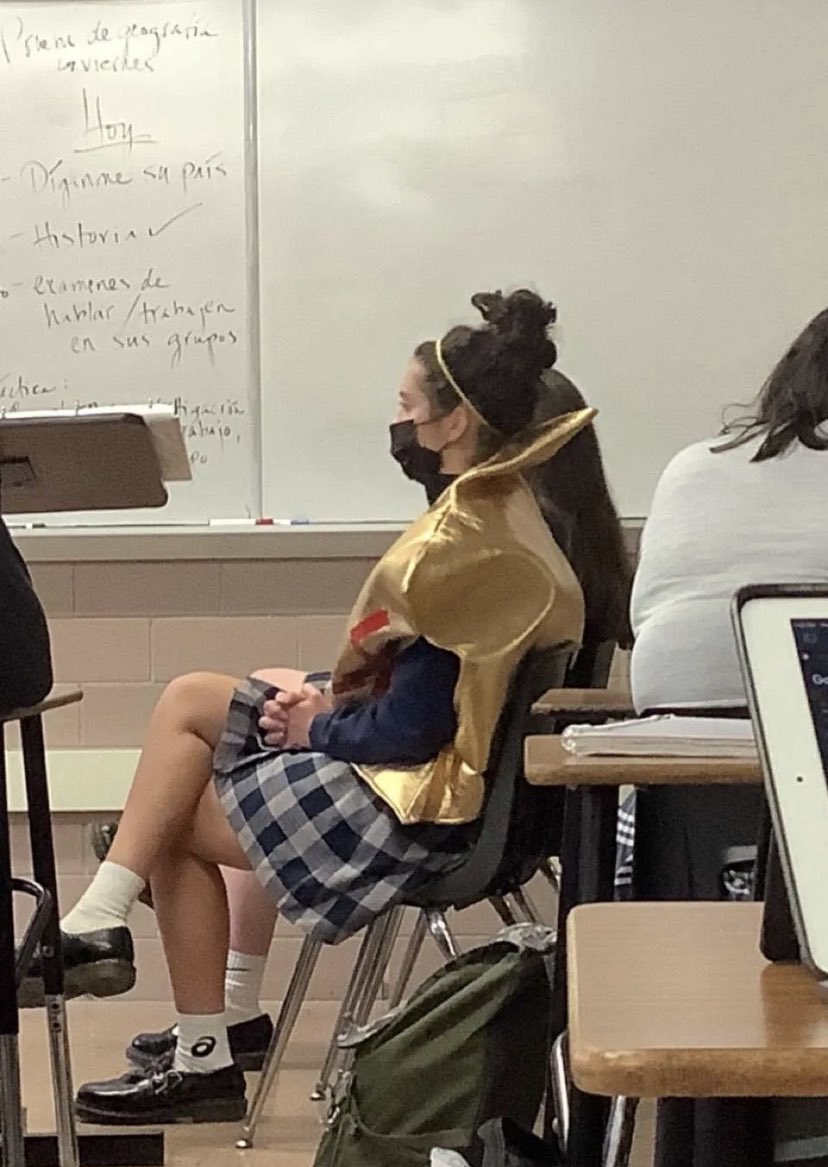 MaggieNolan04's tweet photo. Gave a Spanish oral in a star… messed up the whole thing but still got a 100%… I guess mcauley’s all about the spirit #lastnightasamacconfessions https://t.co/J1bOlpRLSO