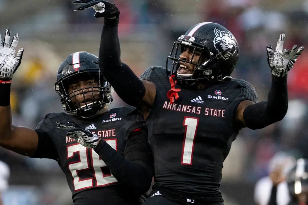 Robert Sanders (@16robertsanders) on Twitter photo Excited to say I’ve earned an offer from Arkansas State!! 🔴⚪️ #WolvesUp🐺<a href="/CoachBeck_PTF/">Coach Aaron Beck</a> <a href="/CoachDLett/">Derrick Lett</a> @charliereidPTF Excited to say I’ve earned an offer from Arkansas State!! 🔴⚪️ #WolvesUp🐺<a href="/CoachBeck_PTF/">Coach Aaron Beck</a> <a href="/CoachDLett/">Derrick Lett</a> @charliereidPTF