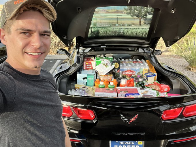 I can take the biggest loads in the back! 😅🛒👀 #Corvette https://t.co/PrsGc4Lb2h<a href="/tag/corvette"class="tags"><span>#corvette</span></a>