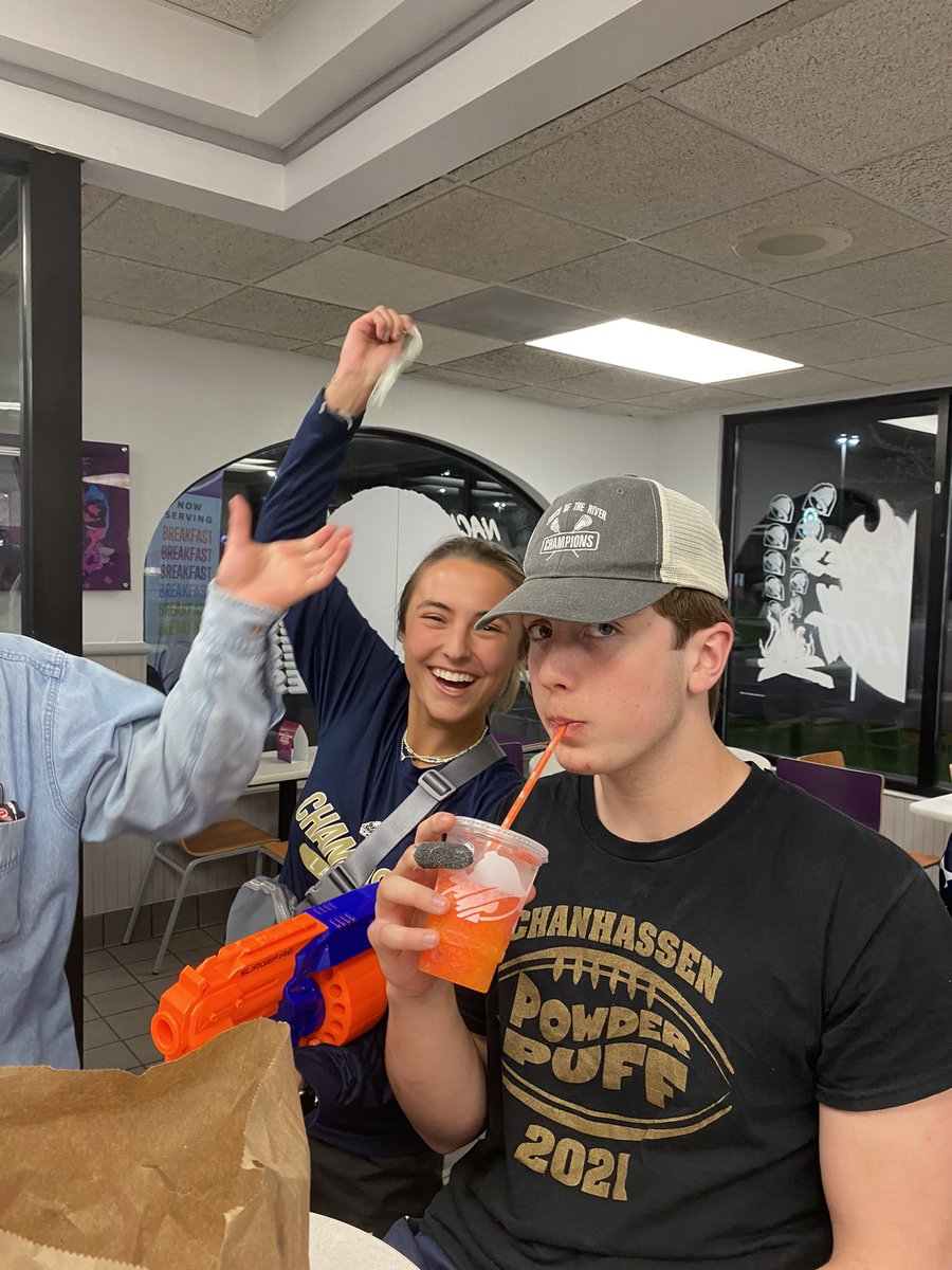 ANDDDD finally maya gets dylan after 5 minutes as well yassss <a href="/poweradeblue1/">Powerade blue</a> @channerf22