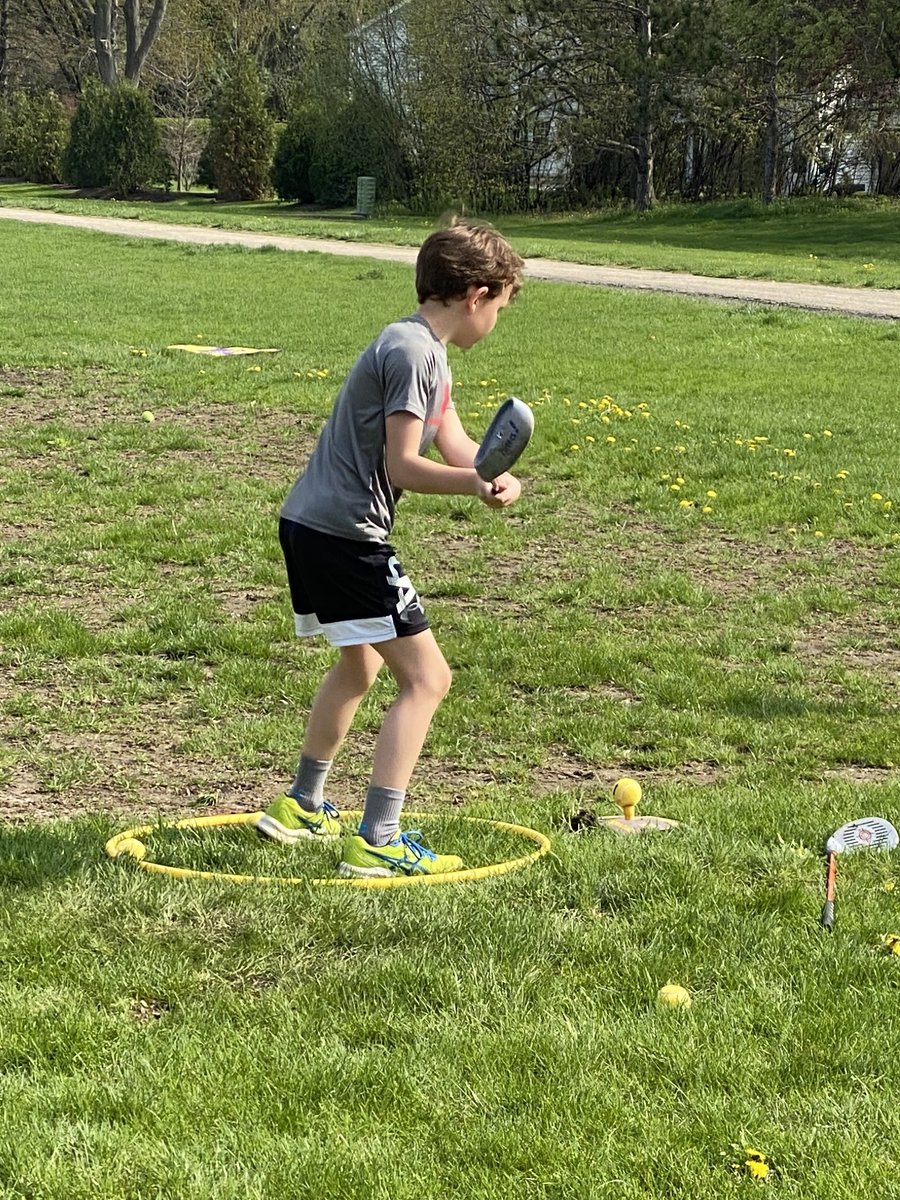 LINES_PE's tweet photo. Kids are loving golf! Such a great lifelong activity! @Lines220 @Lines_Principal   #seethestudent220 #WeGotThisLines https://t.co/nhKyMGl7pS