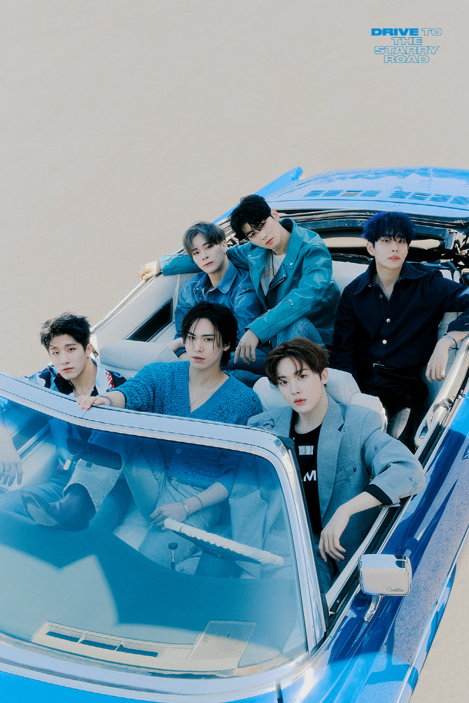 Kkorepo's tweet photo. 「#ASTRO」、3色完全体フォト公開… 独自発光オーラで”カムバック”カウントダウン！
https://t.co/0lBLhHfjCT https://t.co/h7D5McJM0K