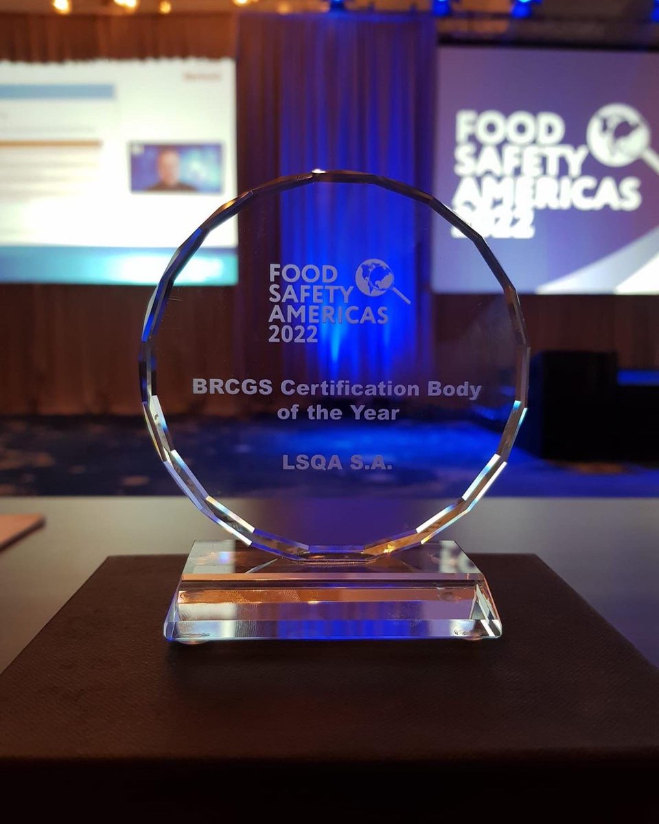 Ana Varsi Referente del Esquema recibió en EE.UU en el marco de FOOD SAFETY AMERICAS este reconocimiento  y resaltó que es un logro de todos nuestros clientes a quienes nos debemos. Por años consecutivos LSQA es un organismo 5 estrellas calificado por BRCGS.