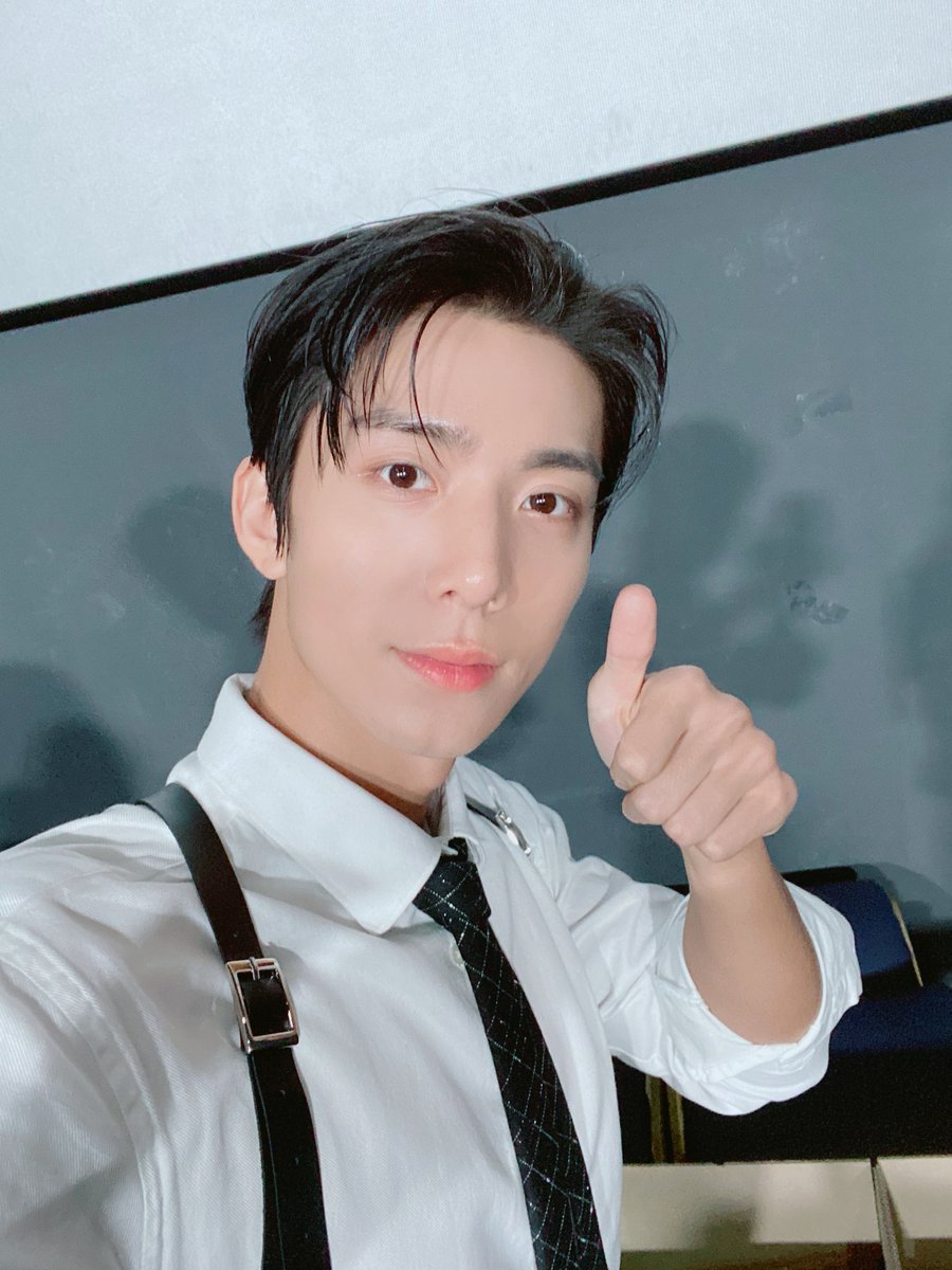 HWIYFILES's tweet photo. Secret File - Happy Birthday HWIYOUNG https://t.co/39phlpBDN7