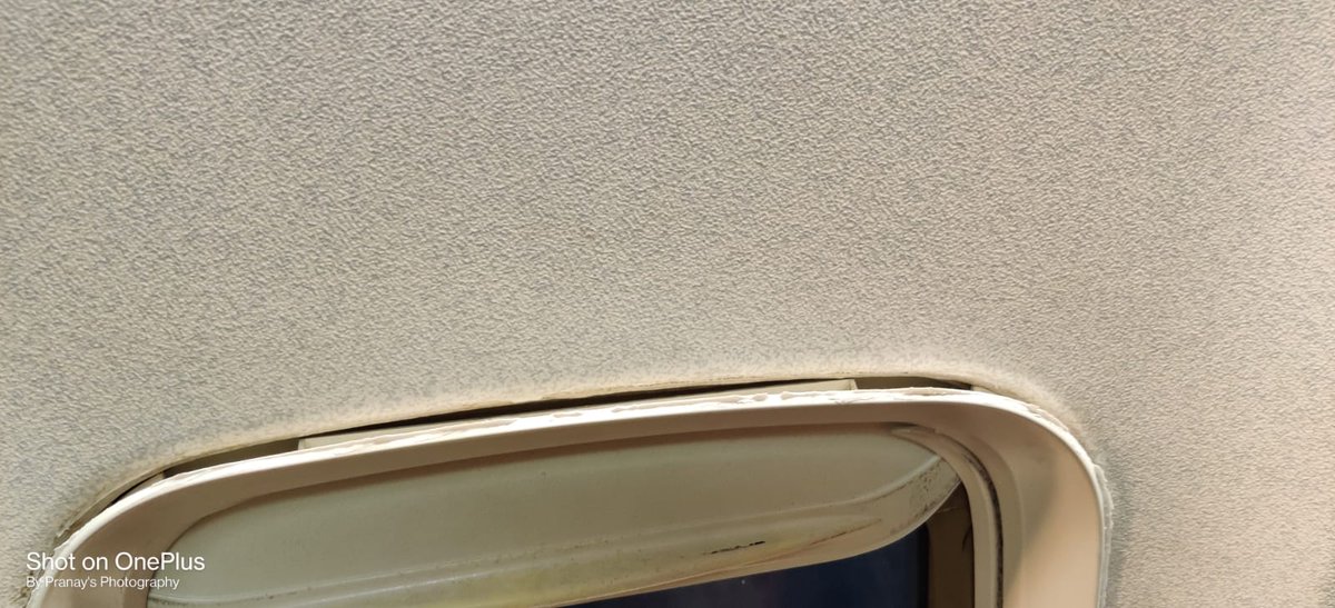 uvt1992's tweet photo. @DGCAIndia sg136 blr-del on 7th May damaged flight aircraft registration number VT-SGJ damaged armrest traytable cracked windows in operable window shades lot of vibration while landing and take off kindly check the aircraft attached photos https://t.co/XqKdU5pNmw
