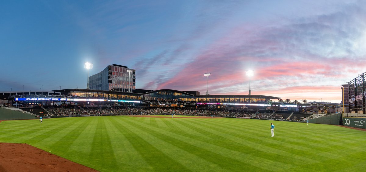 AviatorsLV's tweet photo. Let’s ignore the score. Enjoy this sunset photo instead https://t.co/Nnj5D8gMpN