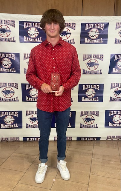 allen_baseball's tweet photo. 2022 Allen Pitcher of the Year voted by his teammates- Colin Huspen! @alleneagleshrc @Jwilsonbaseball https://t.co/XbUdYTrCbt