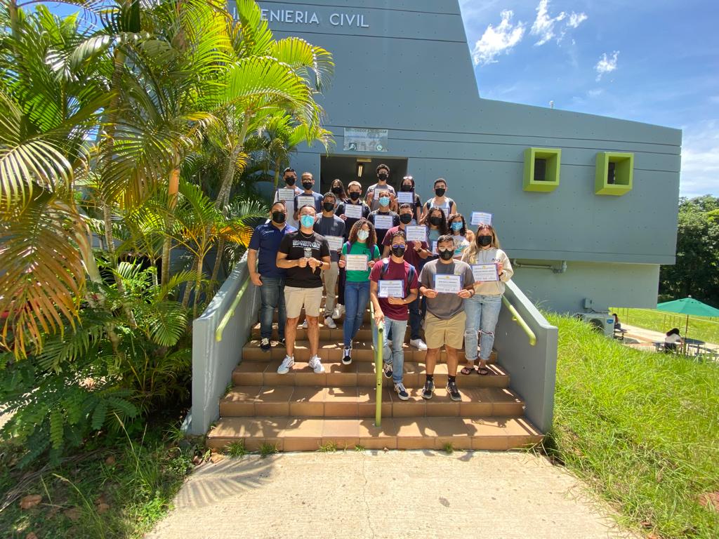 asceoutreach's tweet photo. 🏗️Este año académico 2021-2022 fue una travesía como comité, desde apagones, huelgas, COVID, etc. Pero gracias a nuestros miembros fue posible culminar un año lleno de mucho éxito como equipo. Fue un comité lleno de energía, creatividad y pasión por promover la ingeniería.
#UPRM https://t.co/lKX8dxUlCI