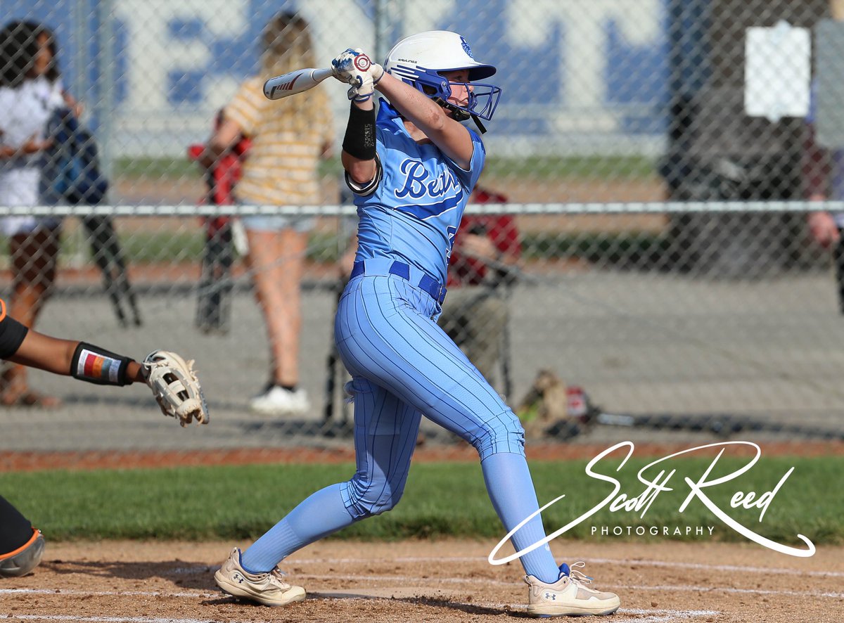 SR_Photog_Guy's tweet photo. Good luck @CoachHaskins14 @BerlinBearsSB in post season #grind4state &amp; TU for allowing access throughly enjoyed covering talented group of ladies 🙌 #canon #teaser 📸 @Todd_spinner @MaxPreps #time2dance 🥎 https://t.co/e71q1N4IZg