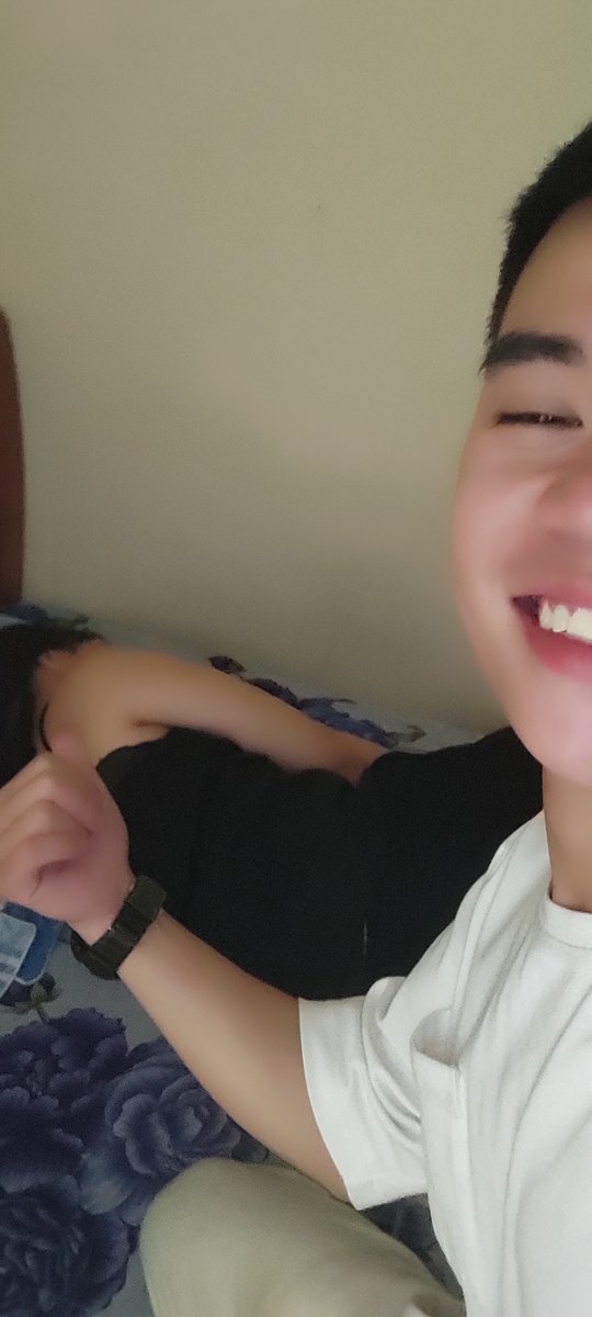 TraiDm48948784's tweet photo. Khi mà tôi và e đều mệt mỏi:)) https://t.co/eRDBrHZboM