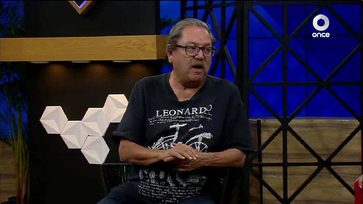 En el Fondo de Cultura Económica de Madrid había 500 ejemplares de historia mínima... ¡de Sinaloa! 🤠🤦🏾‍♀️

<a href="/Taibo2/">Paco Taibo2📝</a> nos está contando lo que ha hecho para extirpar la corrupción de esta librería y darle nueva vida 📚👊🏾

Mira aquí la transmisión 👇🏿
🔸youtu.be/iY1vvAHzXYY🔸