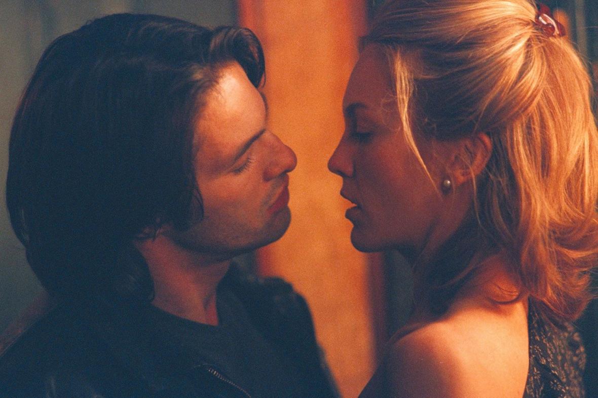 20 years ago, Adrian Lyne's steamy erotic thriller #Unfaithful was released in theaters. It was based on #ClaudeChabrol's 1969 movie, #TheUnfaithfulWife. #Unfaithful starred #RichardGere, #DianeLane and #OliviaMartinez! Happy 20th anniversary #Unfaithful! 😍😍😍