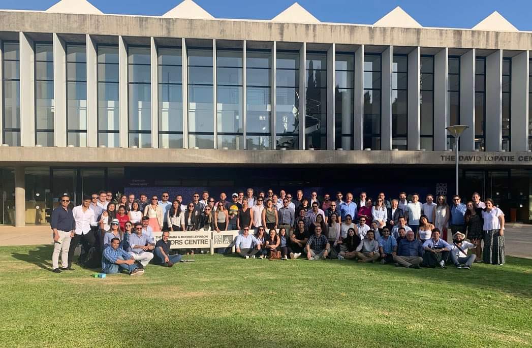 CITECec's tweet photo. Seguimos en 🇮🇱! Hemos aprendido y compartido mucho sobre las nuevas tendencias Tech! @Similarweb @Meta @Riskified @WeizmannUSA 🚀👏🏻 #InnovaUp  toda esta misión de ecuatorianos comprometidos por una nueva visión y gestión en Ecuador 👏🏻👏🏻 https://t.co/uREpcuytcB