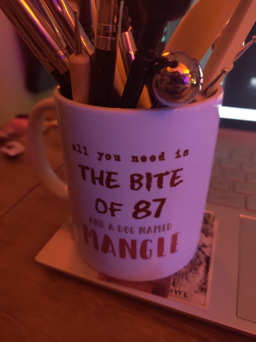 BJayzilla69's tweet photo. @Grifttrap @bleeeding_edge We sharin mugs now? https://t.co/jSlMQgxDZ2