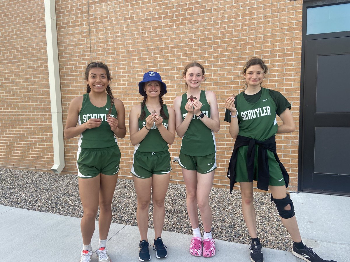 Schuyler Girl’s Track tweet media
