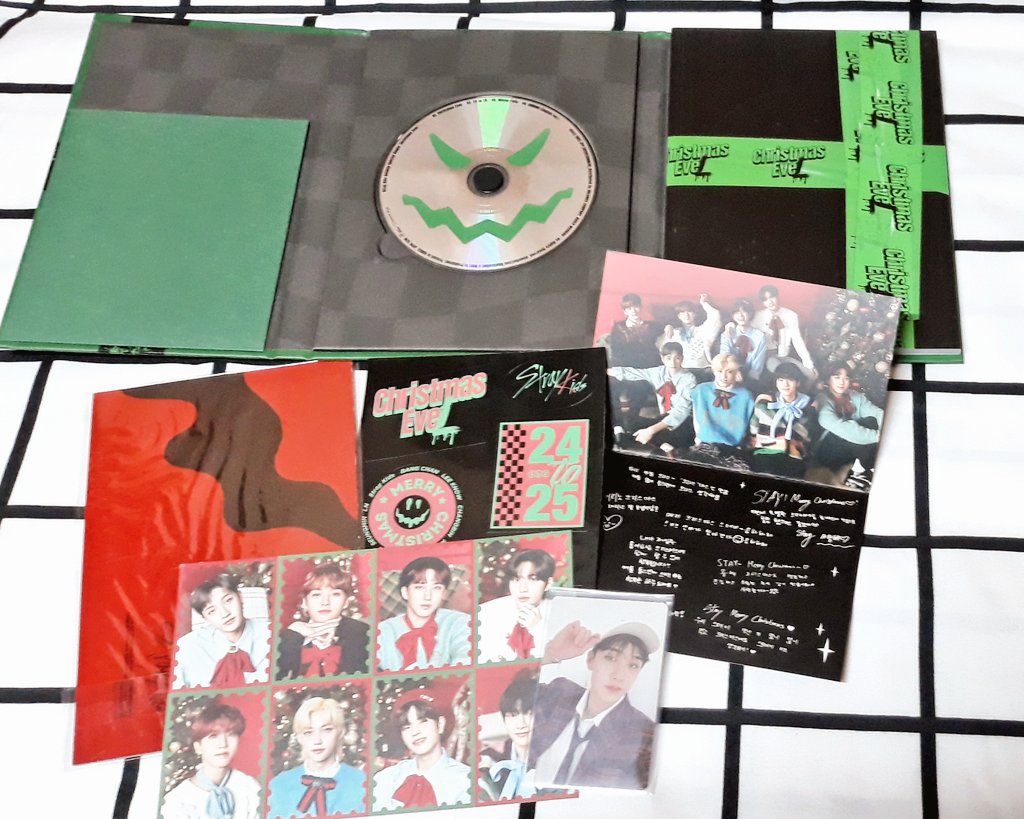 niccolle_joshyy's tweet photo. ˚ ༘♡ 4.09.22 ⋆。˚
《 @kpocrafts @KcraftsGiveaway 》
hindi ko na naisama yung lomocards na nabili ko dahil nasa binder na siya 🫠 pero super ganda non, 2nd time ko na rin bumili sakanila, thank you so much sa skz album, first skz album ko 'to 💗
ʚ #collemails 📨 ɞ https://t.co/AiyvuSIZIc