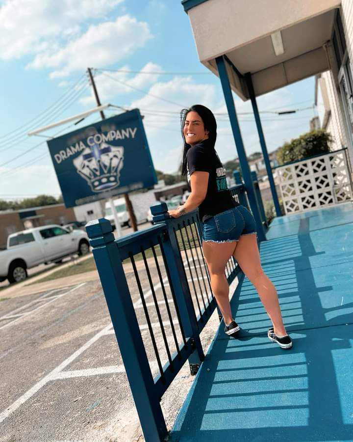 Stephanie Stratus CEO rp (@tessadiamon) on Twitter photo 