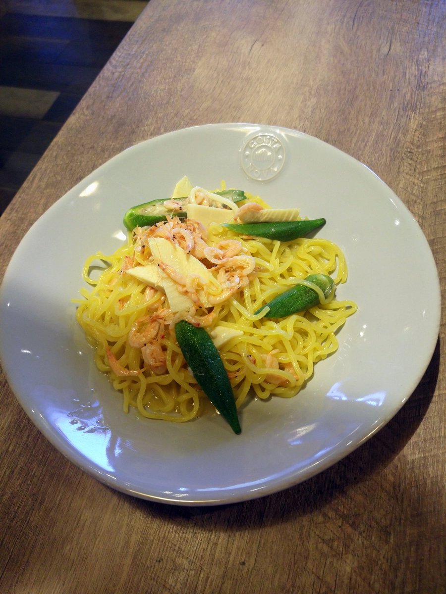 you21012's tweet photo. 本日のランチ☀️🍴
#BANSAN さん
北海道産ホタテのカルパッチョビネグレットソース
春を詰め込んだ桜えびと春野菜のペペロンチーノ
ソルトキャラメリータ https://t.co/8j1CIEgx9D