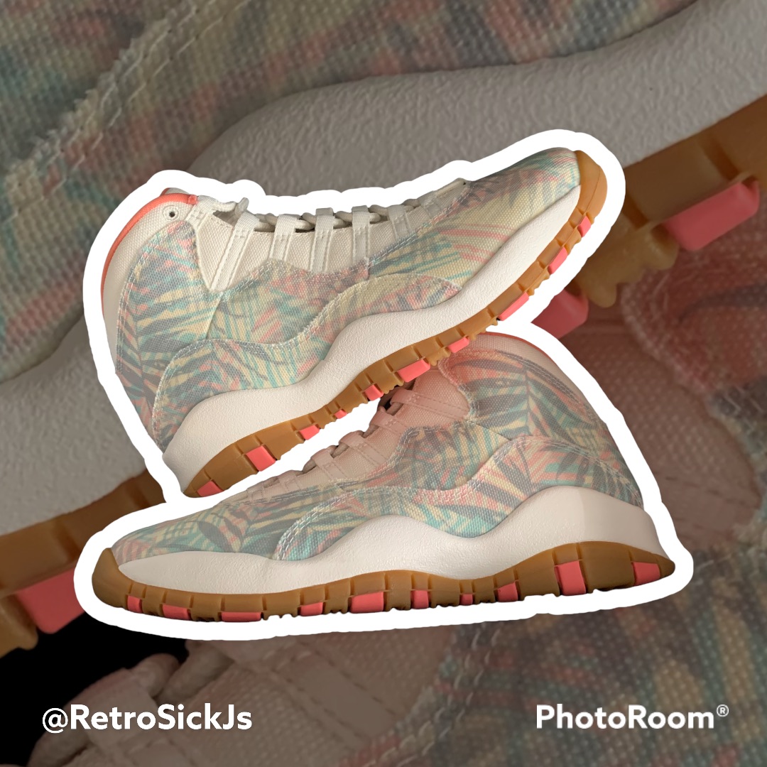 RetroSickJs's tweet photo. SOLD - Jordan 10 Retro “Super Bowl LIV” More J’s like this available at https://t.co/sQEKWsQy1T https://t.co/Dybct5KDBE