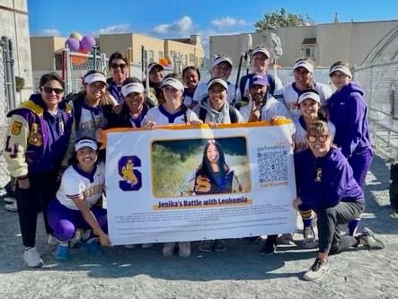 JohnJDevine's tweet photo. Salinas softball raises $900 Tuesday for Jenika Zuarte's go fund me page in her fight with lukemia https://t.co/oZjsRemJhc