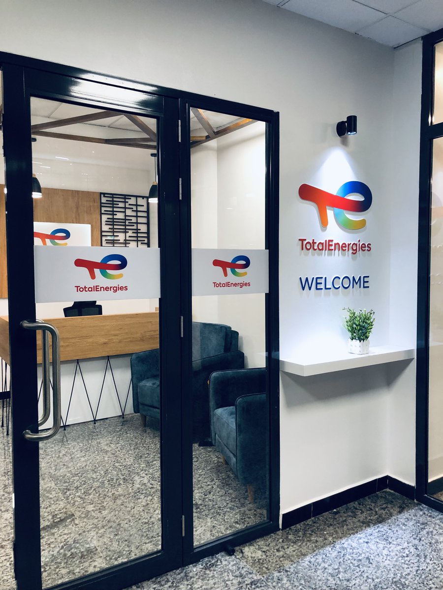 spacedesign_grp's tweet photo. Simply connecting our clients with their style.#Office #interiordesign #madeinrwanda #VisitRwanda #RwOT https://t.co/cvceke60zM