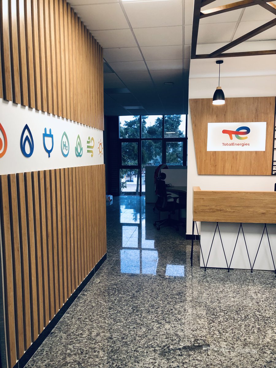 spacedesign_grp's tweet photo. Simply connecting our clients with their style.#Office #interiordesign #madeinrwanda #VisitRwanda #RwOT https://t.co/cvceke60zM