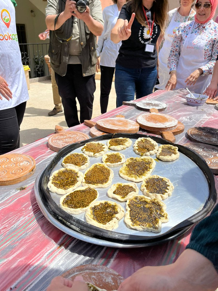 MedPearlsProj's tweet photo. Partners enjoying a #SlowTourism local cuisine experience baking delicious traditional Manaqeesh at a local house in #AlSalt, the second #MedPearlsProject pilot area in #Jordan.
Stay tuned for more updates!
@ENICBCMed
#GOMED #SustainableTourism https://t.co/j2Bp5OX0w3
