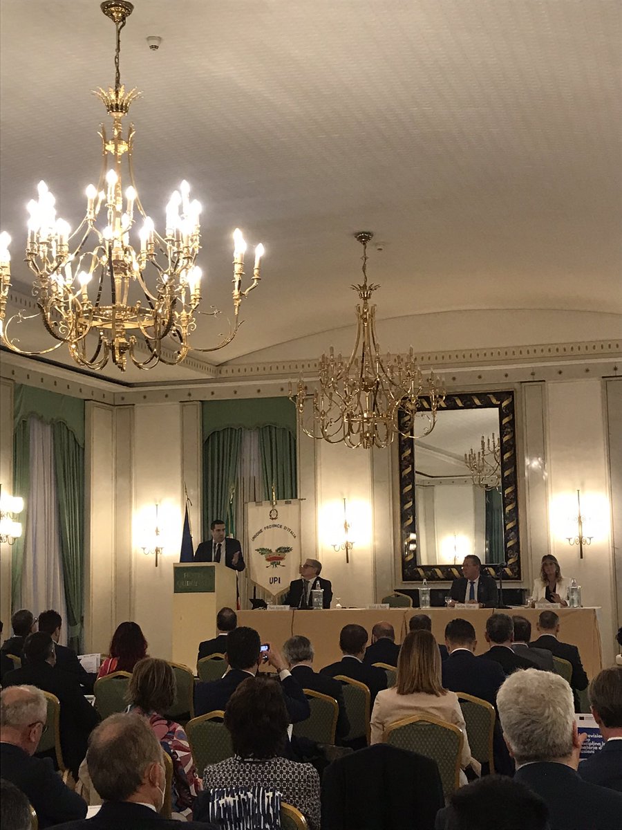 frapuggelli's tweet photo. Oggi a Roma per l’assemblea nazionale delle Province Italiane per costruire insieme ai colleghi presidenti le nuove Province

#Provincia #Upi @mdepascale @UpiToscana @GLorenzetti16 https://t.co/W20oyphsPa