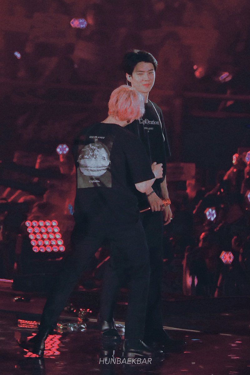 hunbaekbar's tweet photo. #세훈 #백현 #세백 #훈백 
#sebaek #hunbaek #勋白
#Baekhyun #Sehun #伯贤 #世勋
What funny thing did Hyunee done?🤔 https://t.co/ARR01oEm8e