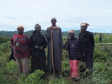 VillageAid's tweet photo. In Cameroon, we work with the United Purpose team to strengthen social cohesion in the North West Region of Cameroon through the promotion of intercultural dialogue and cultural rights.

Read more - https://t.co/FagQkRxD7h 

#Cameroon #cohesion #dialogue https://t.co/7NwRYlxOr5