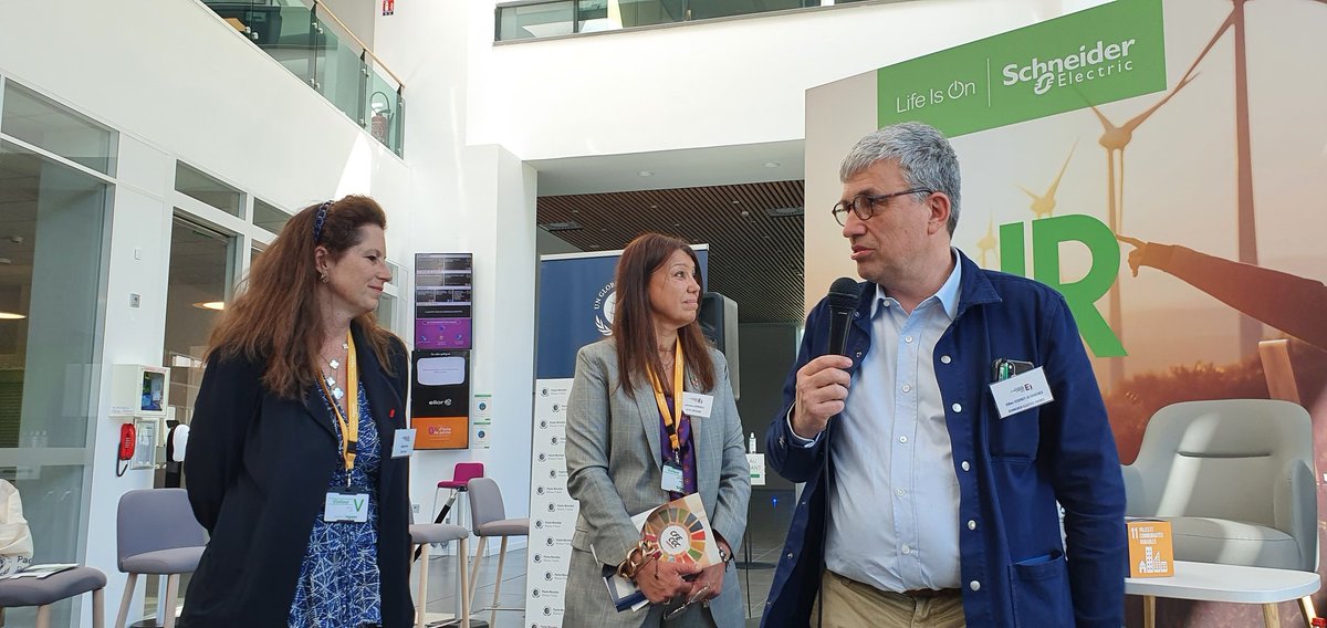 SWerquinMatton's tweet photo. @medefisere @SophieSidos pour parler transition écologique...chez Schneider https://t.co/ZFawH5B6sy