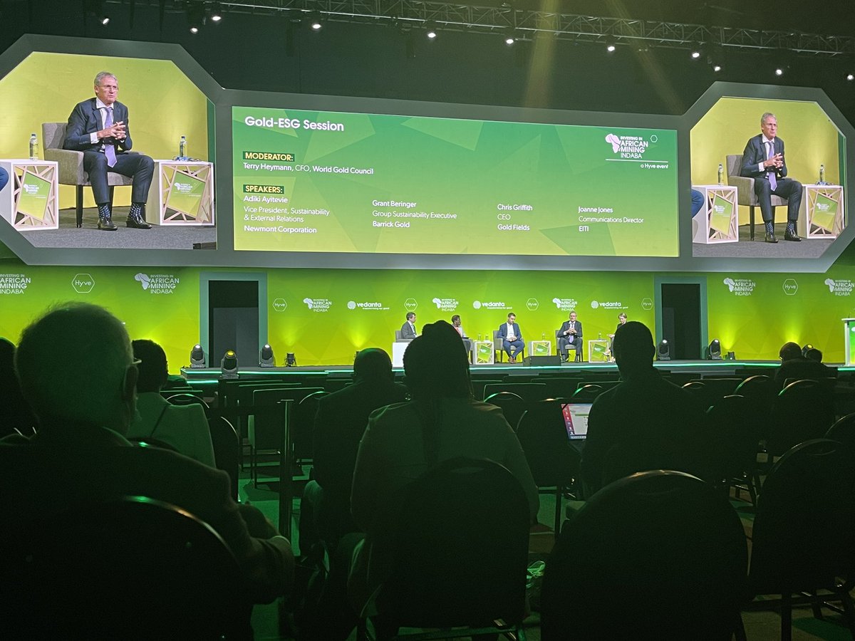 vukawanele's tweet photo. Discussing how to build relationships with stakeholders. “Transparency is critical when communicating with NGOs, regulators and communities.” - Chris Griffith, Gold Fields
#MiningCommunications #MiningIndaba #MI2022 https://t.co/mCZvAGG07x
