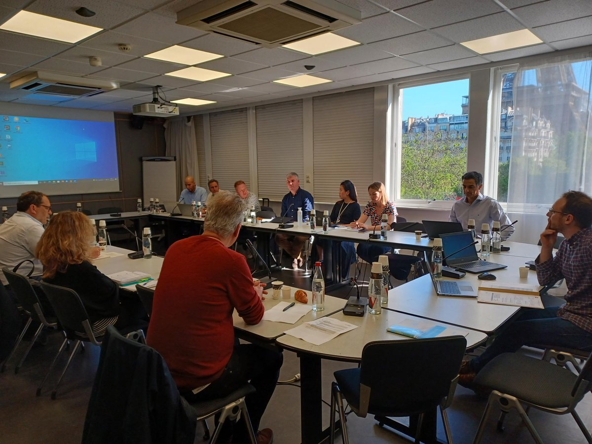 [#rail Stations] 1st edition of #SMGG Days! #UICrail is delighted to welcome UIC #station sector members for 2 days of work and discussion. Vice-Chair <a href="/PaulVanDoninck/">Paul Van Doninck</a> &amp; Christophe Chevallier are pleased to meet the network in Paris after 2 years online <a href="/Jernhusen/">Jernhusen</a> <a href="/AREPGroup/">AREP</a>