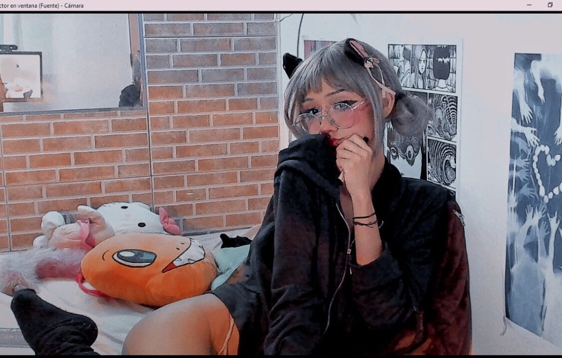 kittykillscrem's tweet photo. Wanna play with this kitty? ^•.•^

#cosplayergirl #furry #sellingcontent #selling https://t.co/6l54oI9pSo