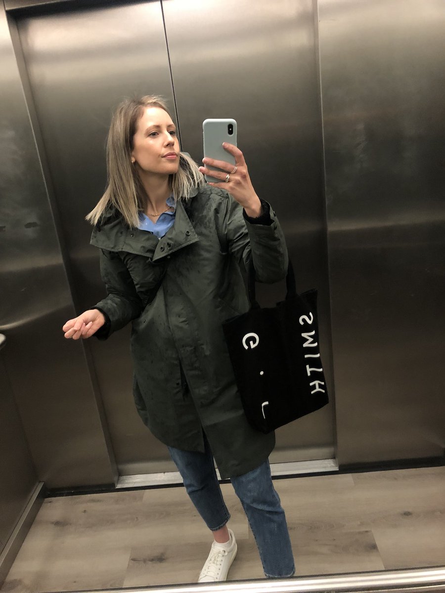 🤓 Delivering my last mentoring session with <a href="/FreelanceHer100/">FreelanceHER 100</a> at <a href="/MediaCityUK/">MediaCityUK</a> <a href="/HOSTSalford/">Home of Skills & Technology</a> today, in their beaut window snug. Armed with <a href="/Grindsmiths/">Grindsmith</a> coffee <a href="/paper_smiths/">Papersmiths</a> pen! #supportingwomen #buildabrand