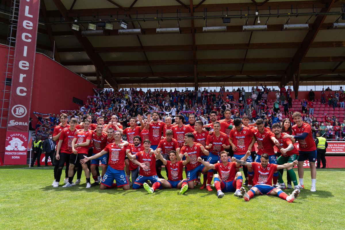 cotan95's tweet photo. Objetivo cumplido💪🏼 Somos de primera rfef!! 
@cdnumancia más cerca de donde merece estar. 

Gracias a mi equipo y a la afición por darlo todo en cada momento🙌🏼⚽️

Aupa numancia ❤️💙
#vamosnumancia #ascenso #1rfef #soria https://t.co/rhZiOEPRsy