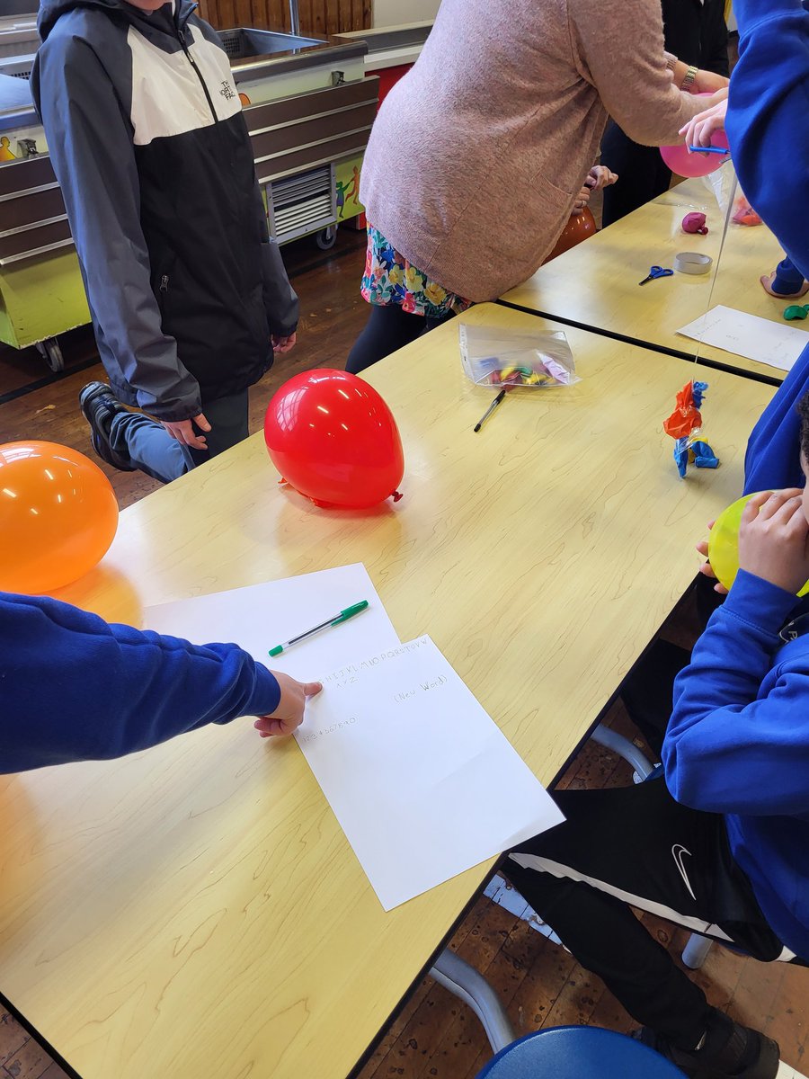 BoclairChemist1's tweet photo. Another fab morning at @ColquhounPark P7 STEM. Pupils were challenged to build balloon chairs whilst not speaking. Very impressed by the teamwork and creativity. A lot of fun had by all 👏🎈📐 @BoclairAcademy https://t.co/osVt6pA1Re