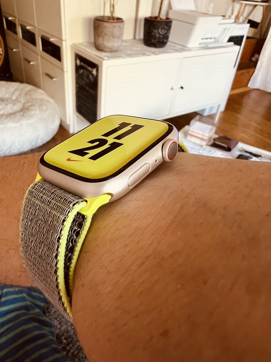 ralf_pecher's tweet photo. Ne coole Sommer Kombi, oder …?
#AppleWatch #Serie7 #NikeEdition #45mm #SportLoop #Sommer https://t.co/HcqzP4SNhR