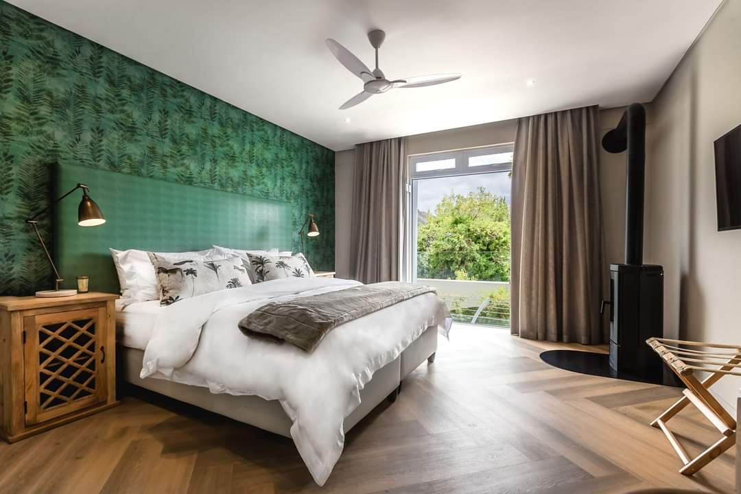 travellocal_sa's tweet photo. Franschhoek Boutique Hotel offers luxury themed, 4-star rooms and unparalleled access to the high-end boutiques, fine dining restaurants and wonderful art galleries of Franschhoek’s historic Main Street.

https://t.co/vrrb6IALPP

#travellocalsa #franschhoek #special https://t.co/cQIeA1EknW