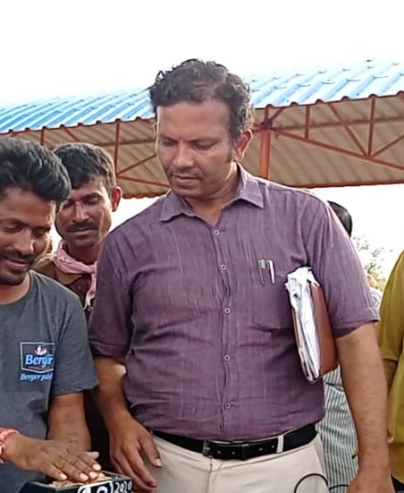 RMaachana's tweet image. ఏదైనా పరీక్షించవచ్చు.. 
కానీ 
మనిషి సహనాన్ని మాత్రం పరీక్షించకూడదు.
అది విలువైన బంధాలను దూరం చేస్తుంది.
Test any thing 
But 
Don&apos;t test 
Patience.
May it be,
Weeken or spoil
#love #Effection.
And also 
Keeps Relation away.
Loose some thing to Gain.